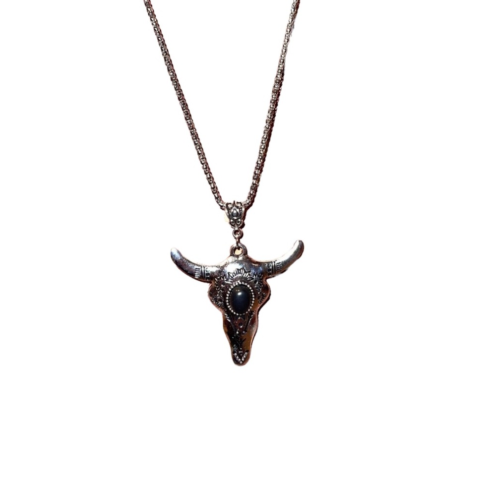 Bullhead Metal Necklace black color stone